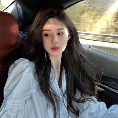 冰属性男子与酷酷女同事